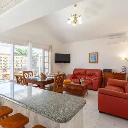 Vila Zoe Los Pocillos